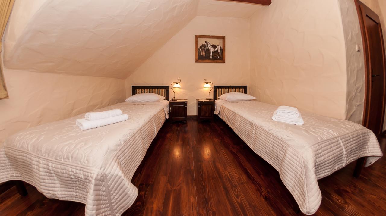 Hotel Stanica Kresowa Chreptiów Lutowiska Zimmer foto